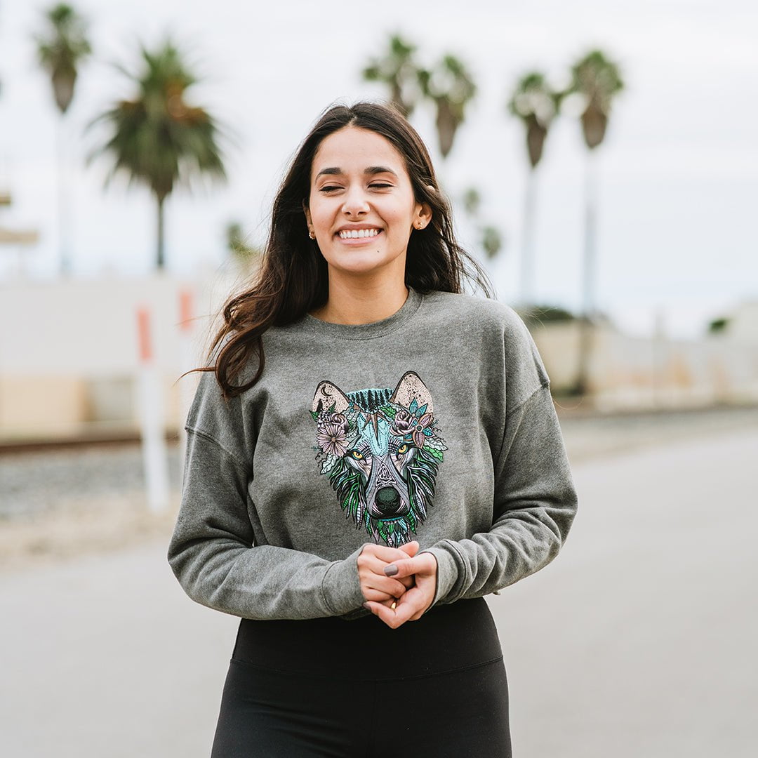 Boho Wolf Women's Crop Crew Sweatshirt