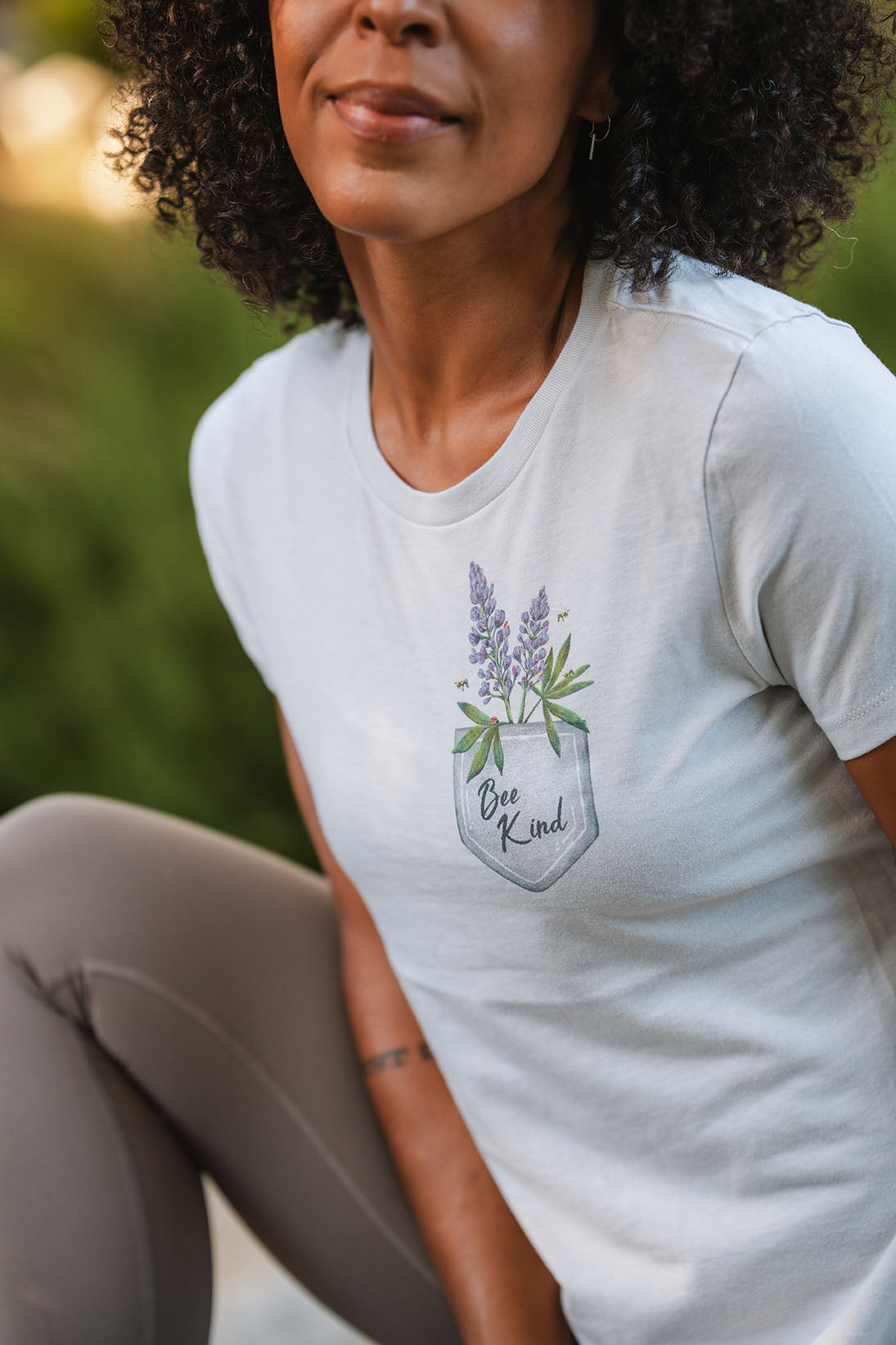 Bee Kind Flowers Women's Relaxed T-Shirt