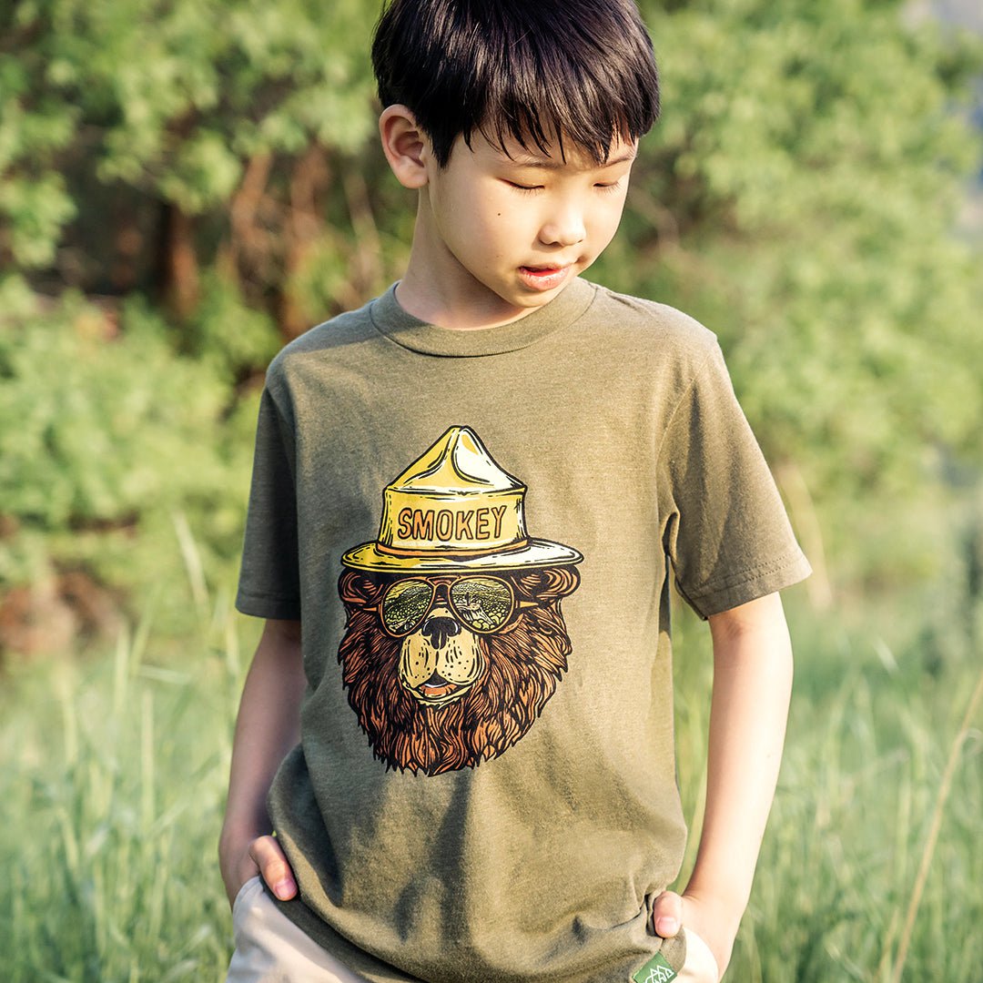 Smokey Groovy Bear Youth T-Shirt